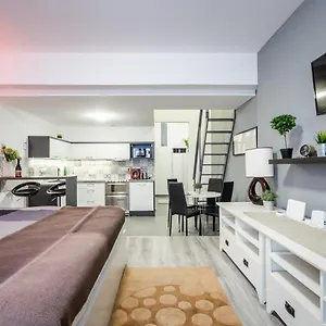 Bpr Elite - Sky Terrace Appartement